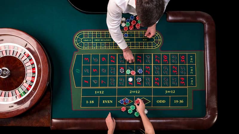 Vòng quay Roulette với đa dạng cửa cược, luật chơi đơn giản, dễ trúng